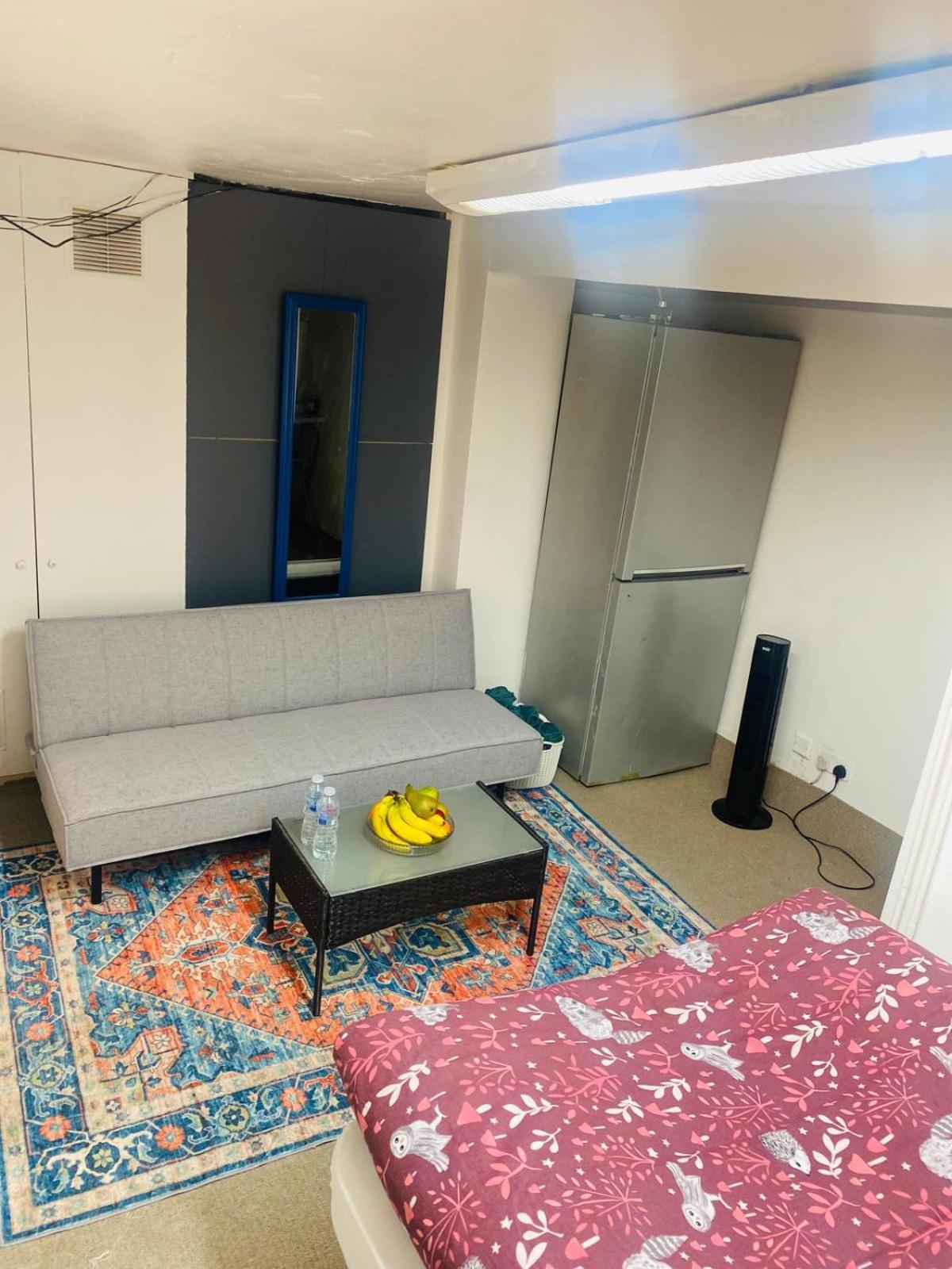 Cozy Studio Opposite Chelsea Stadium Лондон Екстер'єр фото